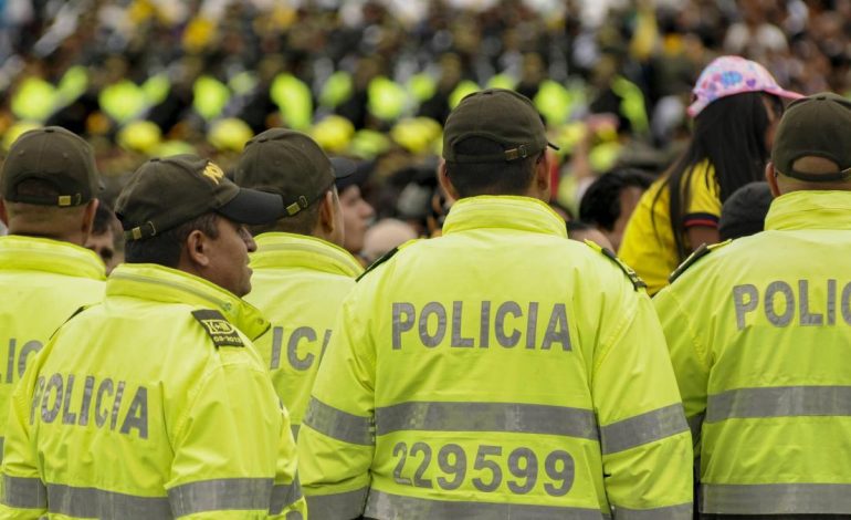 Asesinado debajo del alcance en la estación de policía