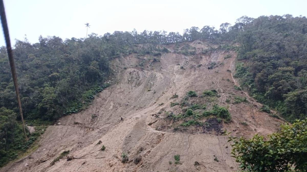 El deslizamiento de tierra conectó el camino a Toribío