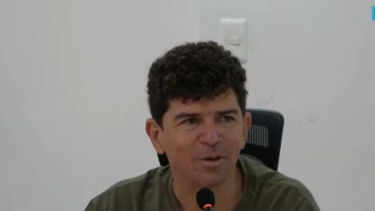 El fenómeno político de «El Mono» Martínez, que sacude con el consejo de Santa Marta