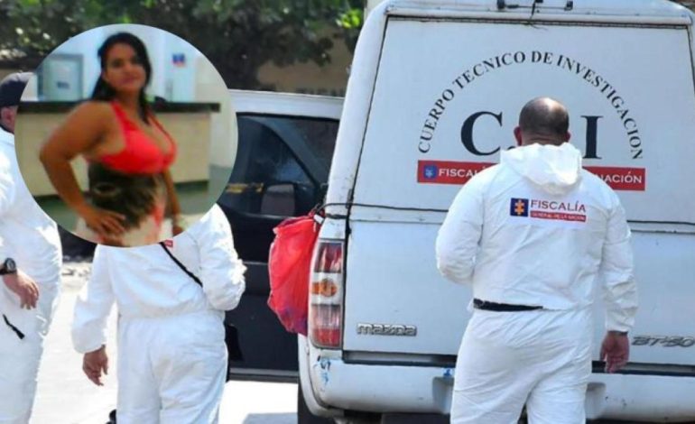 Entrega del presunto fazinicida Clary Milena Álvarez en la oficina del fiscal