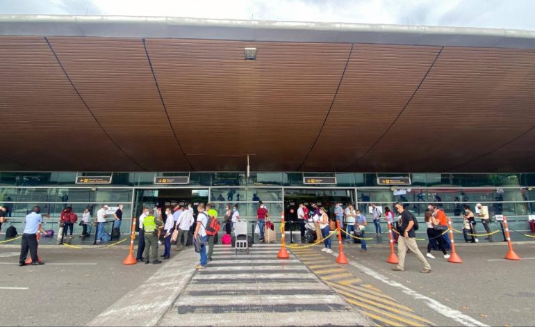 La oficina del alcalde de Cartaagen suspende el trabajo de expansión del aeropuerto de Rafael Núñez por presuntas irregularidades