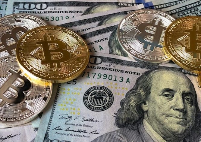 Los dólares permanecen estables para datos financieros negativos