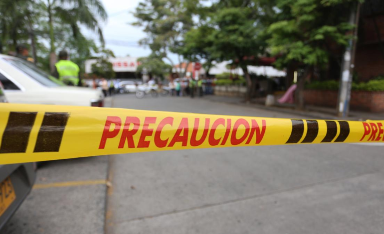 Cerrando en todo camino
– Primer plano