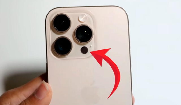 ¿Para qué sirve el punto negro del iPhone?