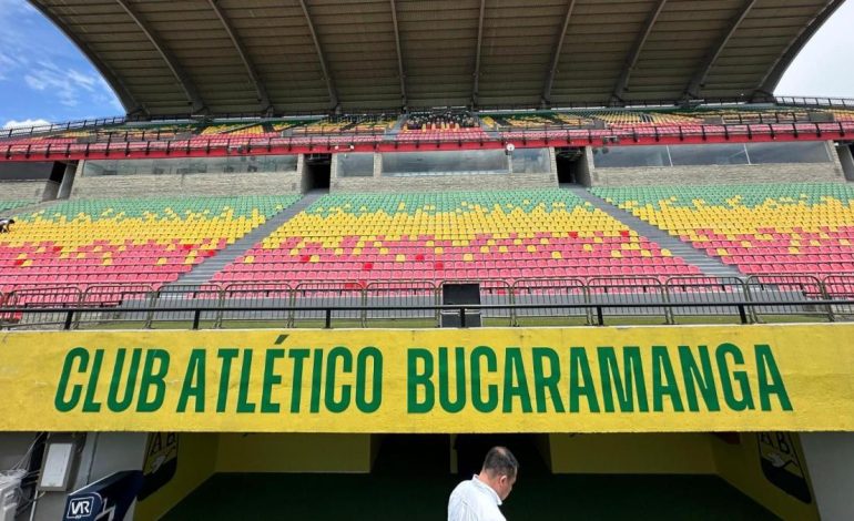 Muestran fuertes actividades de seguridad después de la fiesta entre las carreras del Atlético Bucaramanga y Argentina