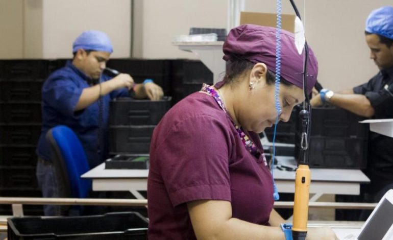 Aunque las mujeres forman el 46 por ciento de las empresas en 2024, mantienen sus genitales