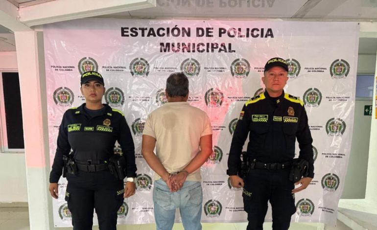 Capturan a un hombre con fines extradicionales: se le ocurrió una cirugía de control en el distrito de Villacolombia

 – Primer plano