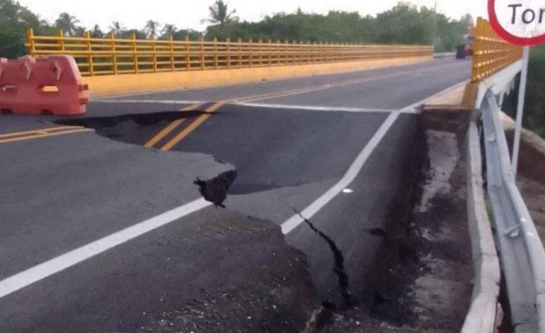 Cierre completo del mar entre Barranquilla y Cartagen para carecer de acceso al Puente Juan de Acosta