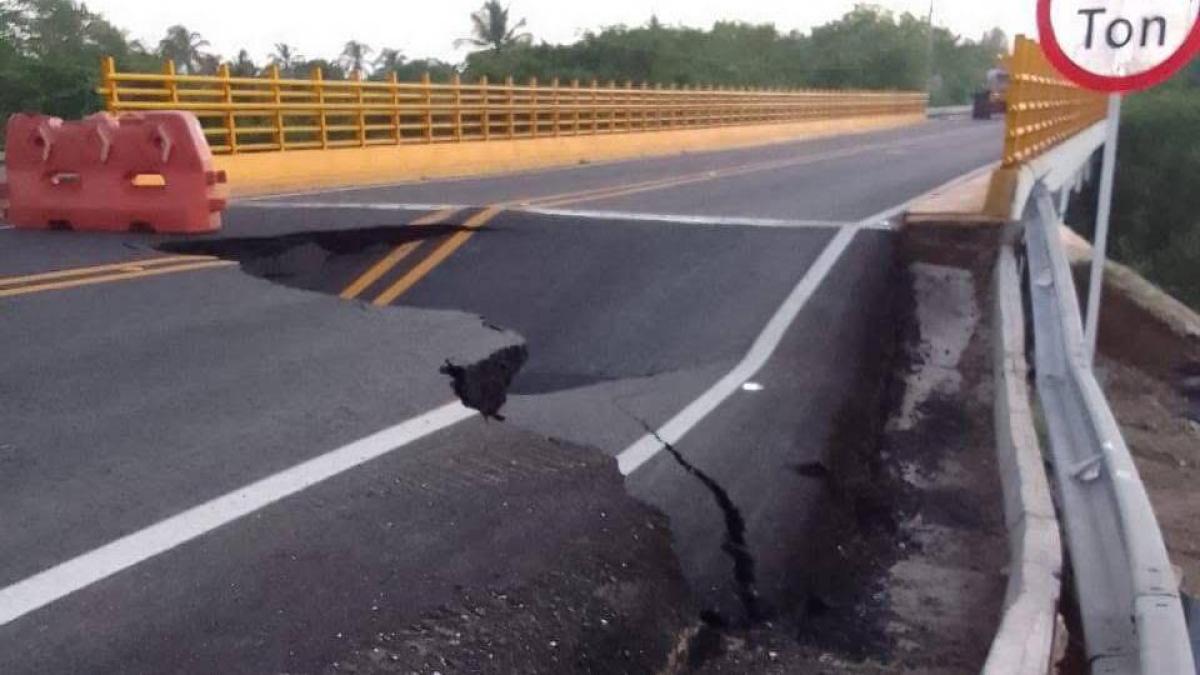 Cierre completo del mar entre Barranquilla y Cartagen para carecer de acceso al Puente Juan de Acosta