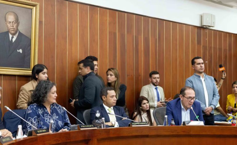 La Comisión IV deja el destino de la reforma del trabajo en manos de la plenario plenaria
– Primer plano