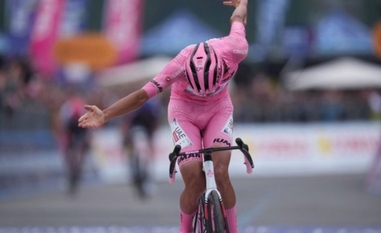 El brillo de Isaac del toro en el turno italiano
 – Primer plano