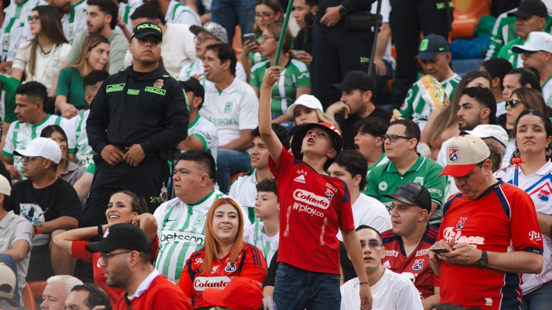 Los fanáticos de Nacional y Medellín eran sin sabor después del sorteo de sus equipos