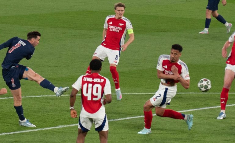 Paris Saint-Germain-Arsenal: 2-1