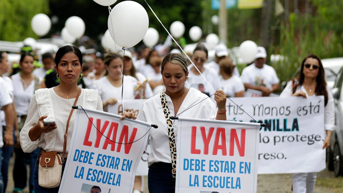 «El niño tiene derechos»; Participa en despertar y marchar