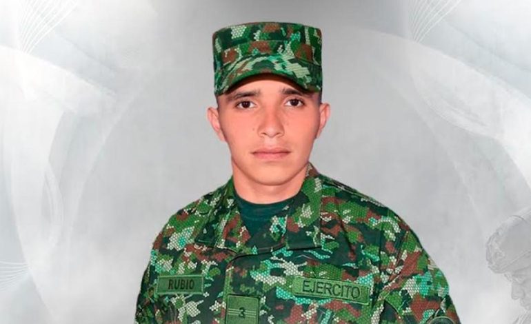 El soldado murió durante los enfrentamientos con los grupos de defensa de Sierra Nevada
 – Primer plano