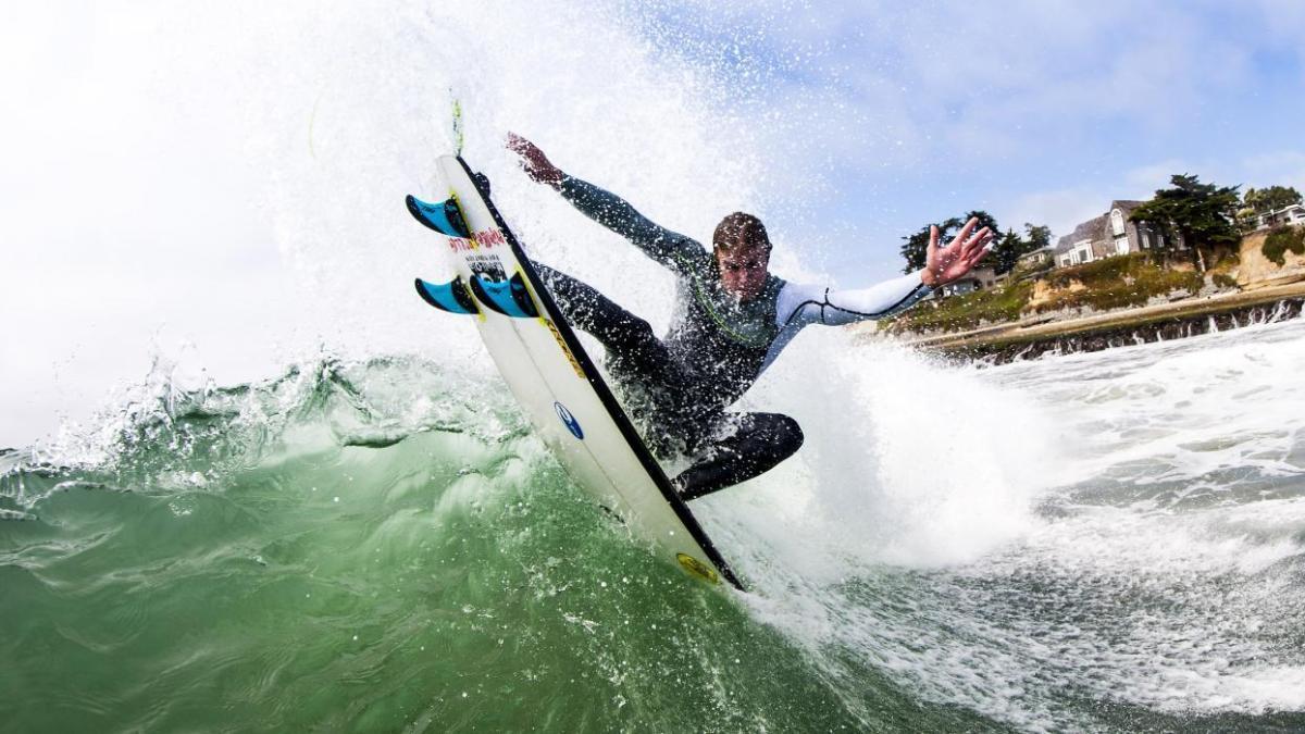 Los millonarios contradicen con un «dedo» que la Federación de Surf Colombiana recibirá en Cartagena