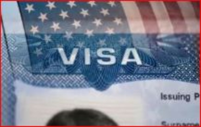 Trump ordenó detener las entrevistas de visa con los estudiantes y estudiar nuevas demandas
– Primer plano
