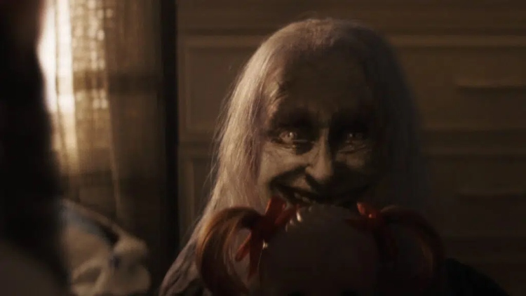 El hechizo 4 revela su tráiler final: una despedida aterradora