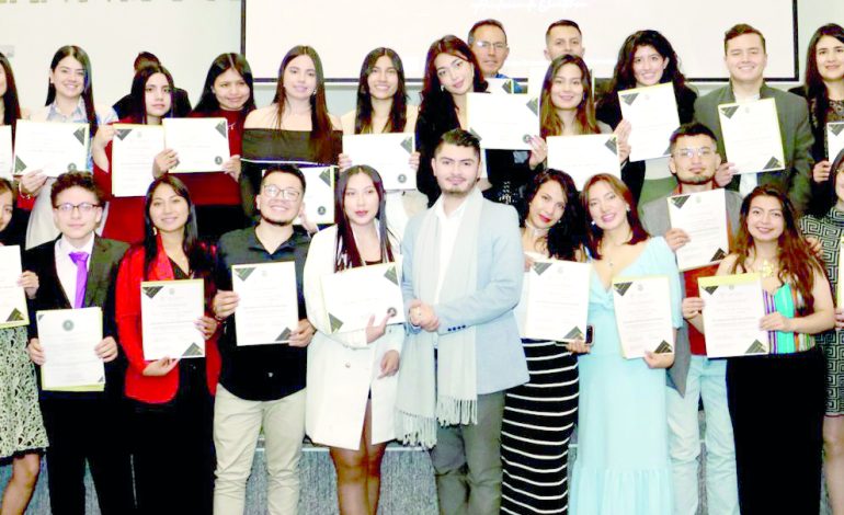 Se graduaron de nuevos oradores en Nariño