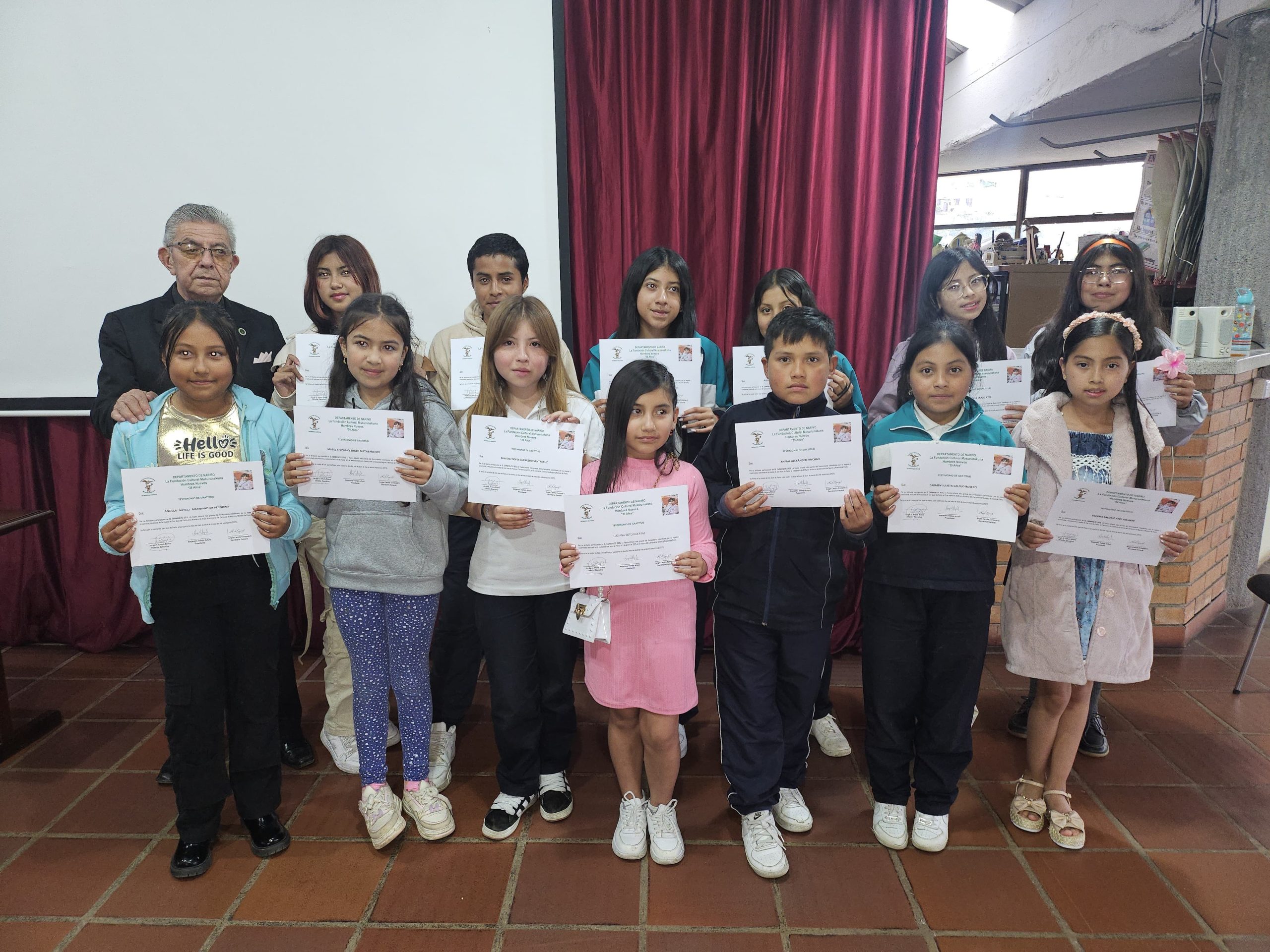 Los niños de Musurunakuna fueron reconocidos por su excelente participación en el Carnivalito