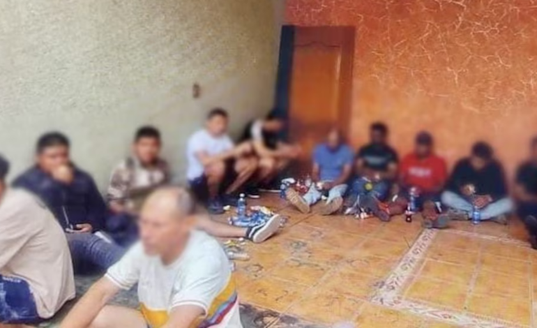 México captura a 12 colombianos después del ataque con explosivos militares

 – Primer plano