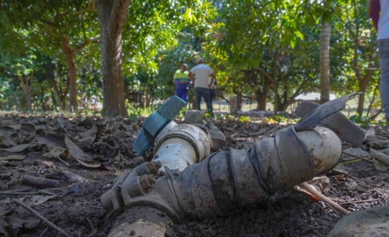 40,000 litros de agua potable por día dirigían una conexión ilegal en la granja al sur de Riohach
– Primer plano