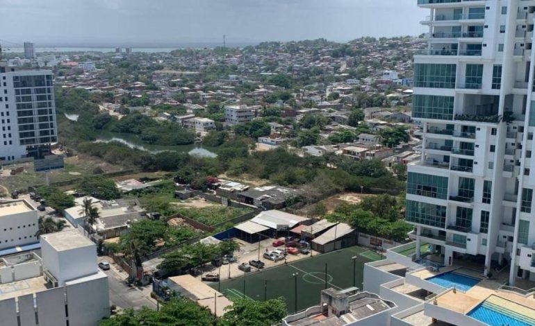 Merchant Bogotan es encontrado muerto en un piso en el distrito de Crespo
– Primer plano