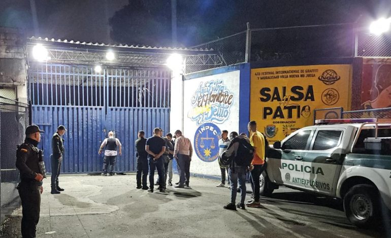 Cuatro guardias INPEC tuvieron leves heridas
– Primer plano