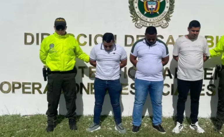 Cinco policías supuestamente facilitaron el uso ilegal de madera en Bolívar
– Primer plano