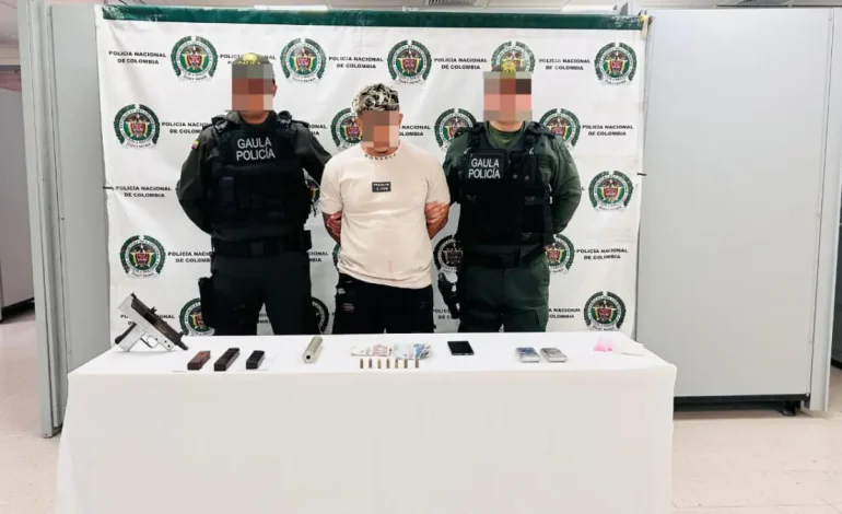 La operación contra la extorsión en Cartaagen terminó con el descubrimiento de una pistola mini-Uzi y municiones
– Primer plano