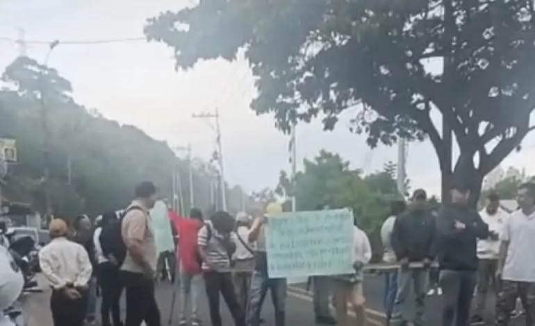 ¿Por qué la comunidad de la zona rural de Cali bloquea el camino a Buenaventura? Esto explicado en el distrito del alcalde
– Primer plano