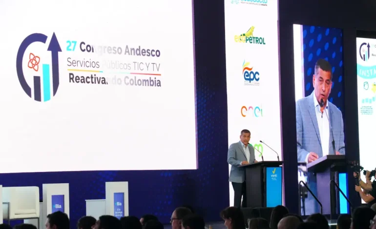«La gente espera soluciones, no tintes ideológicos», pregunta sobre el alcalde de Cartagena en la apertura del Congreso
– Primer plano