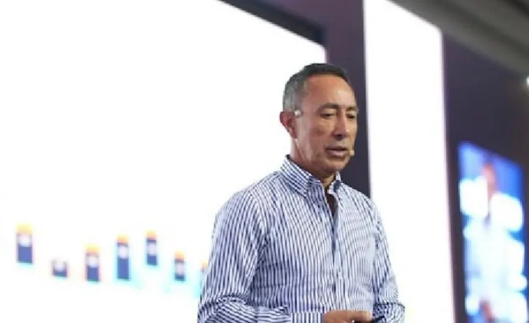 «Nunca estuvo en la agenda del Consejo de Directores que me fuera»
– Primer plano