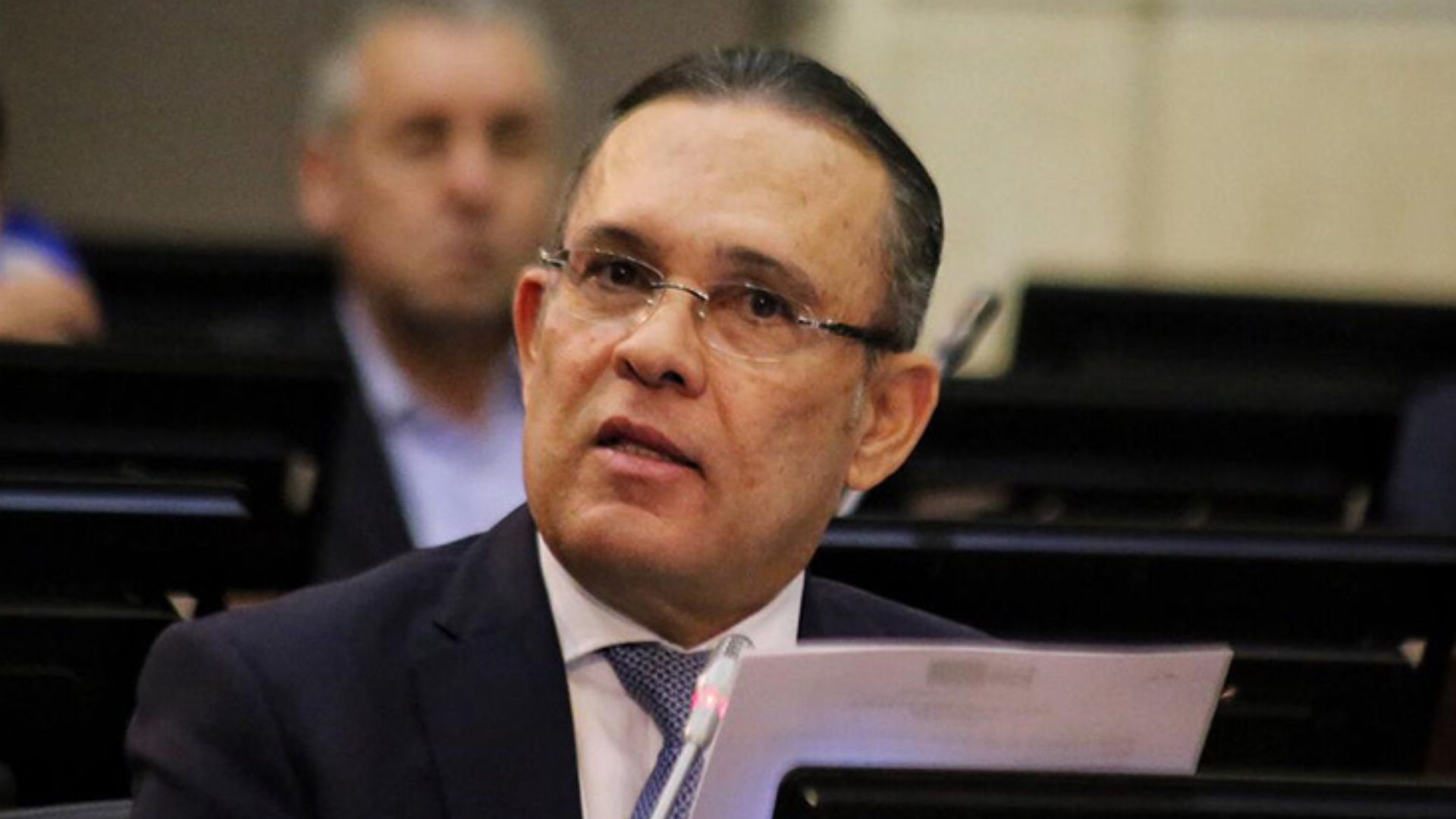 Ephraire Cepeda sanciona la ley favorece la economía popular, las objeciones Gustavo Petro

 – Primer plano