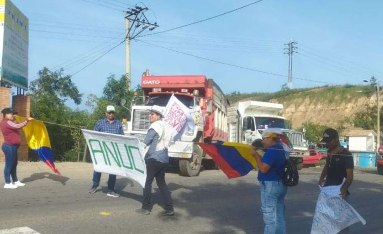 Bloquear mineros y transportadores en North Santander deja 10,000 empleos
– Primer plano