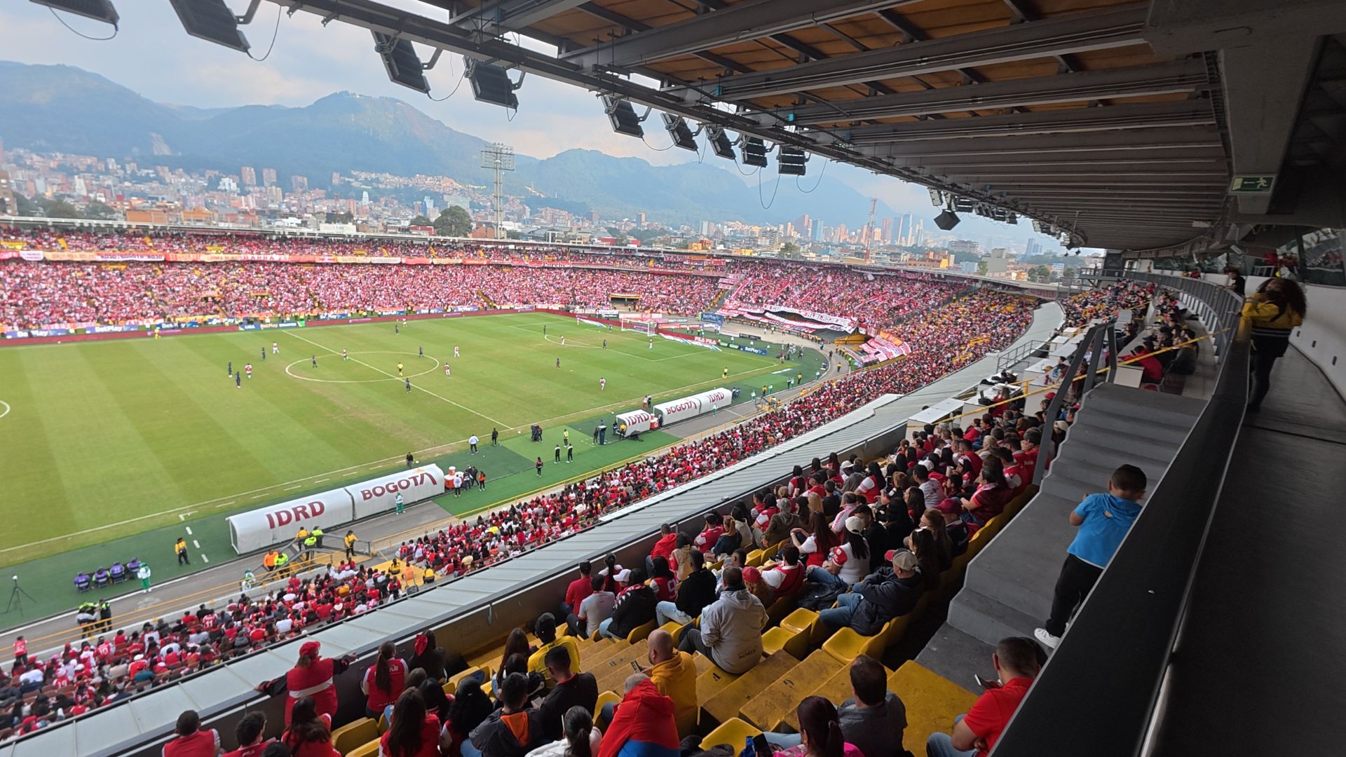 El otro juego: ¿Cómo mueve el fútbol la economía y la ciudad?

 – Primer plano