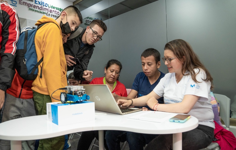 Abren la Escuela de Robótica inclusiva desde la Fundación Telefónica Movistar

 – Primer plano
