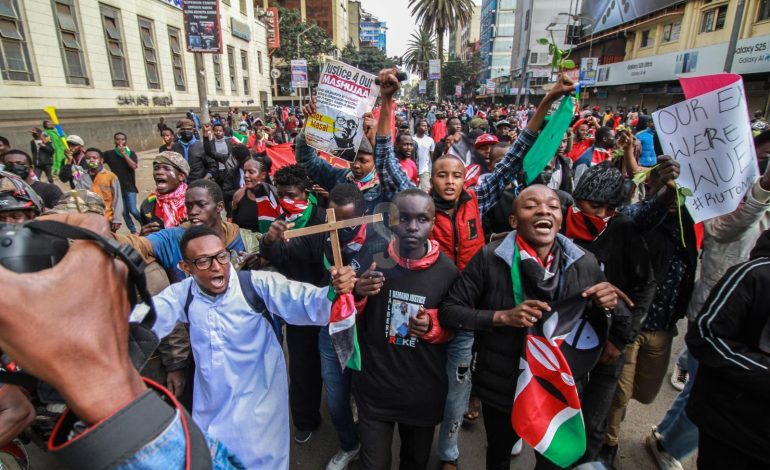Las protestas en Kenia dejan 16 muertos y más de 400 heridos
– Primer plano
