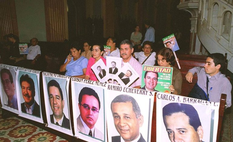 «No sabíamos cómo eran estos cinco años de secuestros para ellos»
– Primer plano
