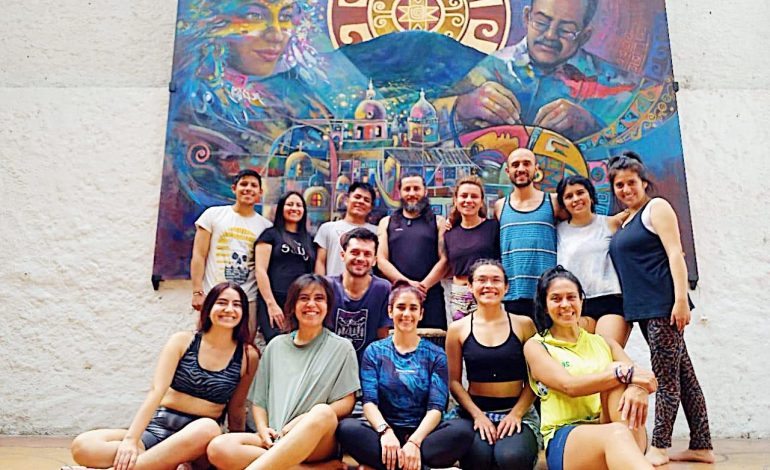 La energía de África danza en pasto
– Primer plano