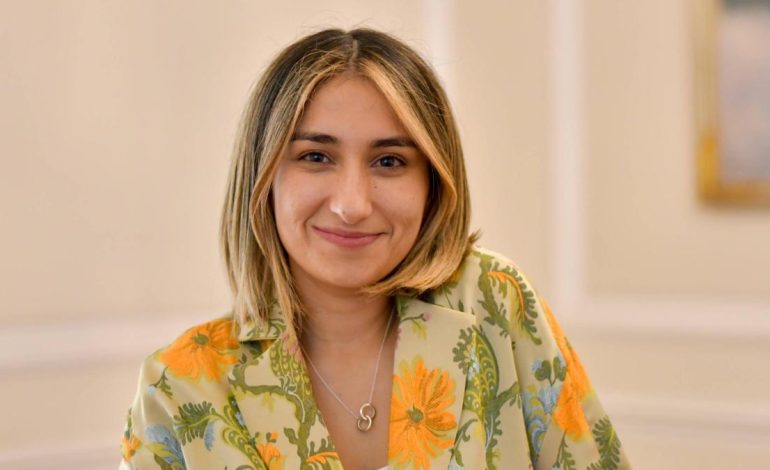 Sarabia habla de la convención bancaria sobre los costos personales de las crisis políticas: «Soy humano, estoy equivocado»
– Primer plano