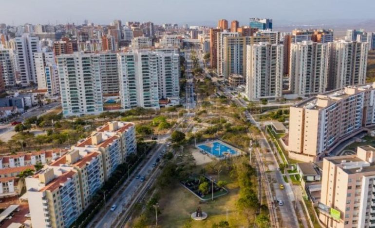 Se acerca una rueda de negocios
– Primer plano