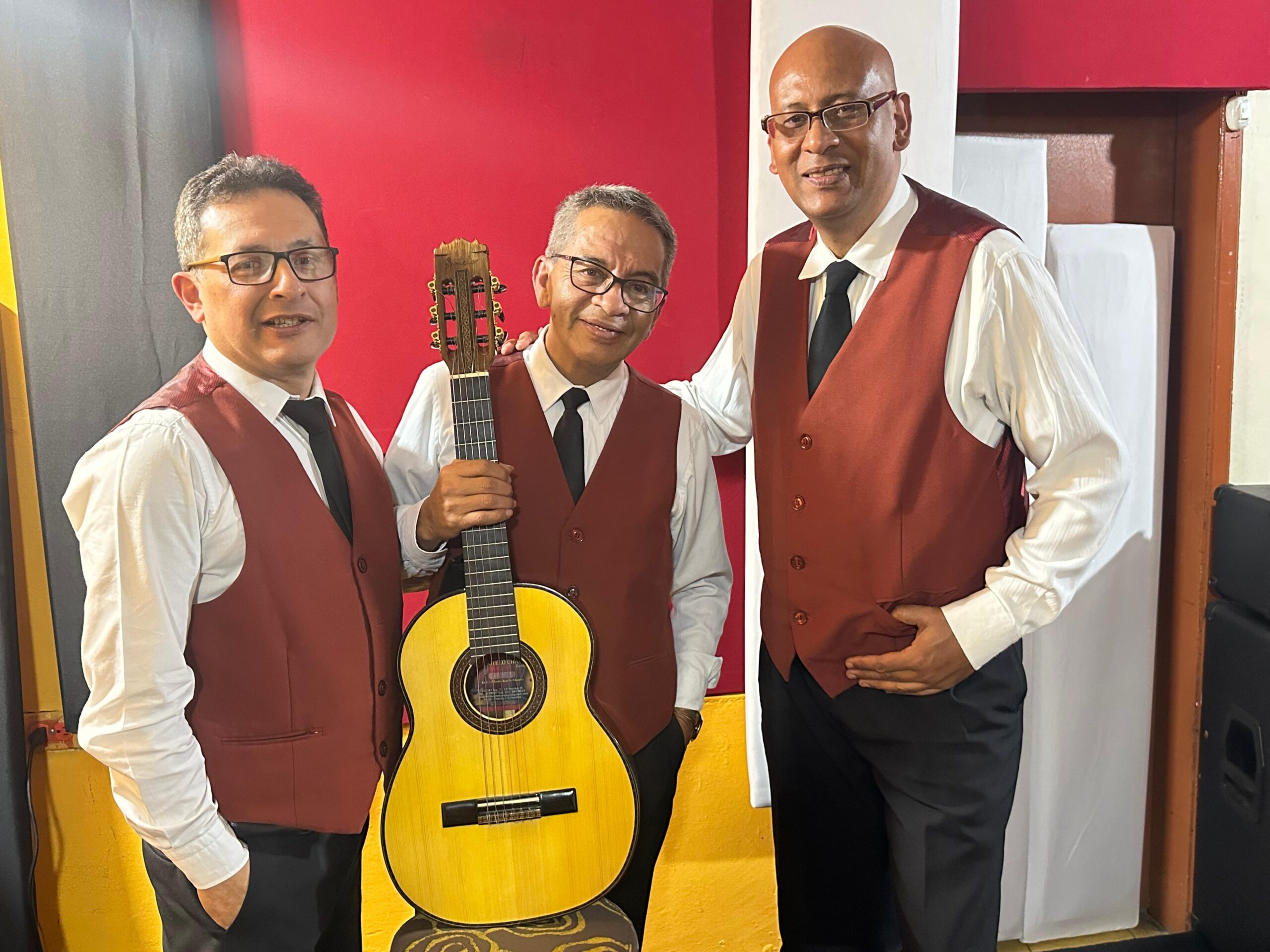 Trío cantoral de Colombia: 25 años de pasión musical

 – Primer plano