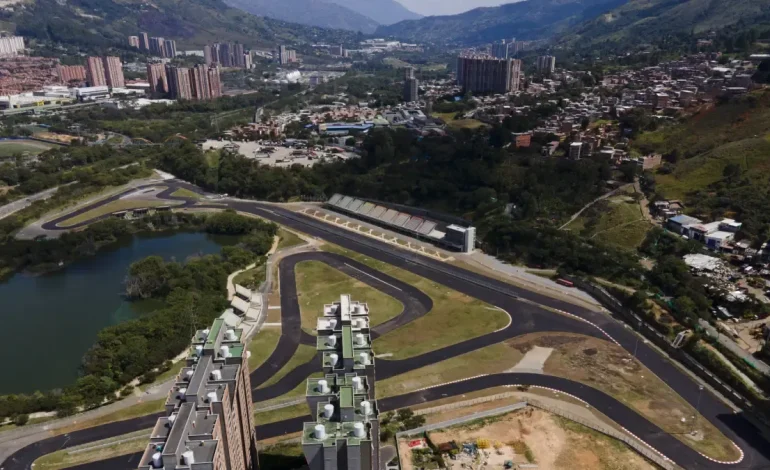El controlador de Antioquia ha abierto un proceso fiscal por presuntas irregularidades en el contrato del «Parque Central»
– Primer plano
