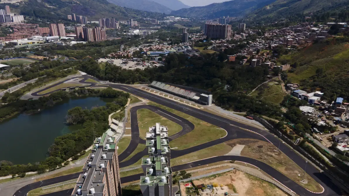 El controlador de Antioquia ha abierto un proceso fiscal por presuntas irregularidades en el contrato del «Parque Central»

 – Primer plano