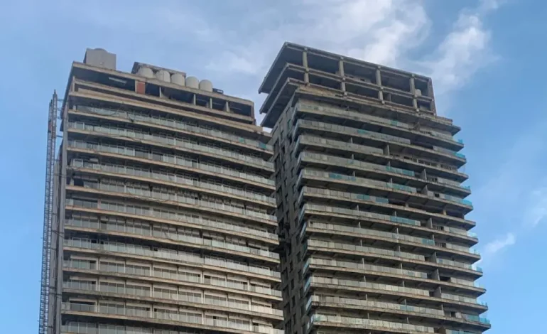 El Ayuntamiento de Cartagena evalúa las propuestas para poner fin al símbolo inmobiliario
– Primer plano