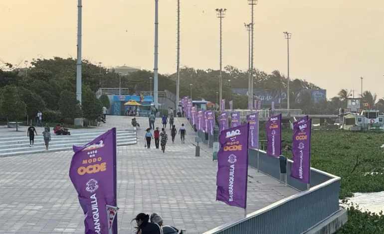 El gran malecón se transformó para recibir el foro de la OCDE en Barranquilla

 – Primer plano