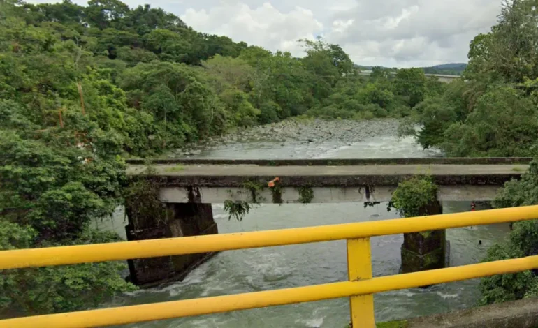 Las autoridades encontraron un bebé recién nacido a orillas del río en Urabá; Minor todavía tenía un cordón umbilical

 – Primer plano
