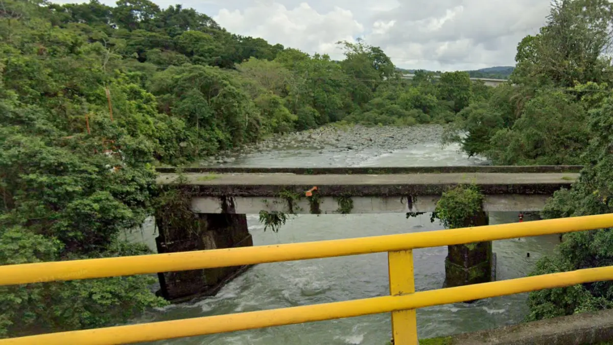 Las autoridades encontraron un bebé recién nacido a orillas del río en Urabá; Minor todavía tenía un cordón umbilical

 – Primer plano