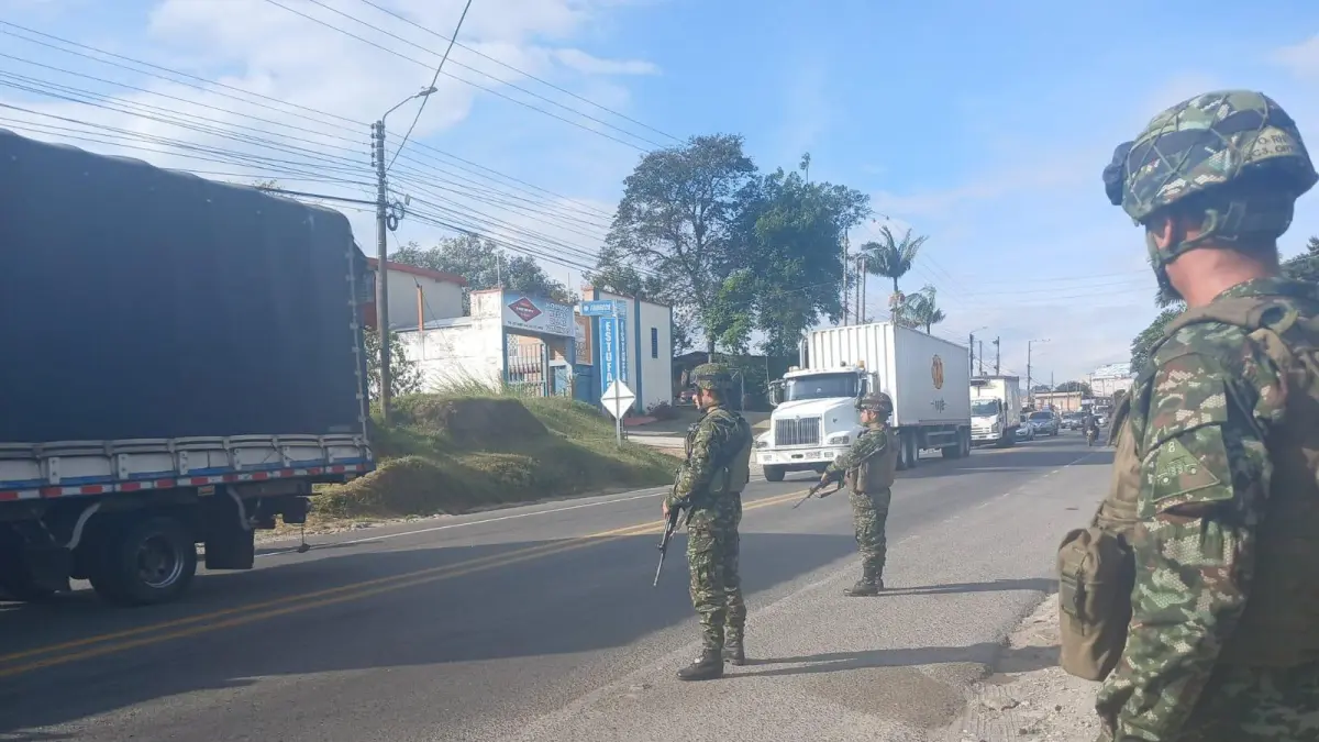 El ejército recupera el control del señor -estadounidense después de comenzar ilegal eln

 – Primer plano
